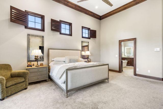 5613 S Dunrobin Drive, Springfield, MO 65809