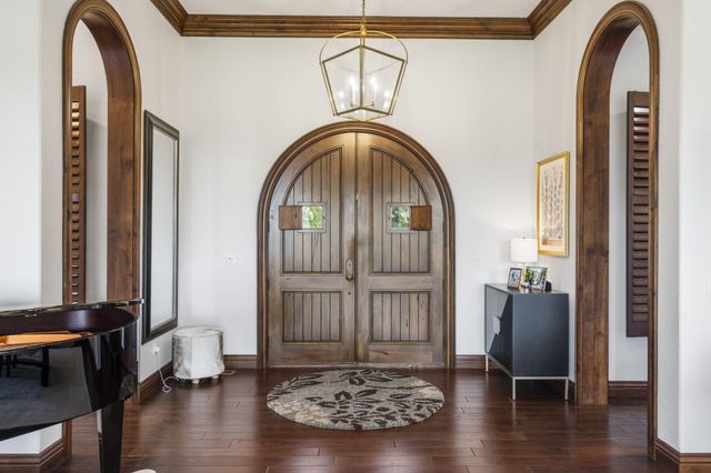 5613 S Dunrobin Drive, Springfield, MO 65809