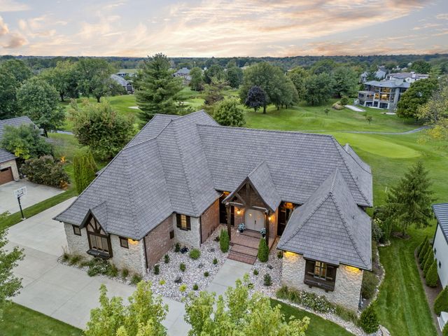 5613 S Dunrobin Drive, Springfield, MO 65809