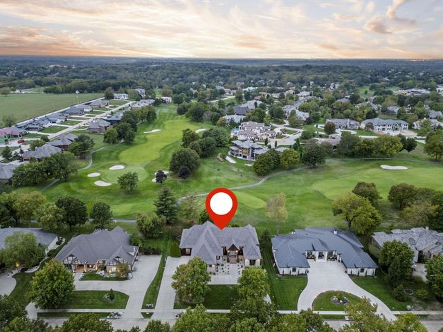 5613 S Dunrobin Drive, Springfield, MO 65809