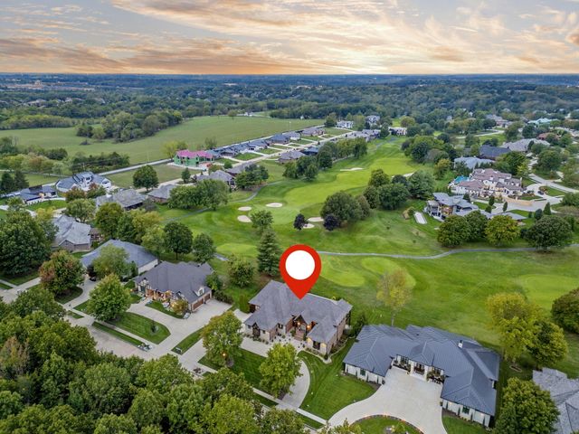 5613 S Dunrobin Drive, Springfield, MO 65809