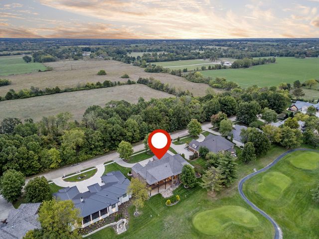 5613 S Dunrobin Drive, Springfield, MO 65809