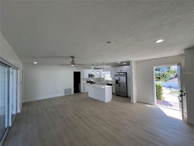 2502 TROPICAL SHORES DRIVE SE, St Petersburg, FL 33705