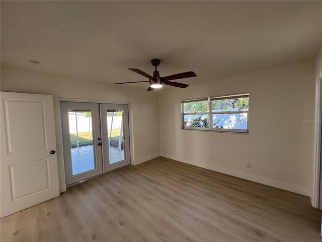 2502 TROPICAL SHORES DRIVE SE, St Petersburg, FL 33705