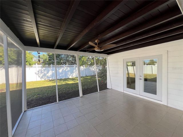 2502 TROPICAL SHORES DRIVE SE, St Petersburg, FL 33705