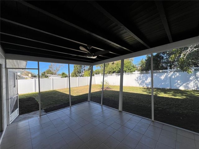 2502 TROPICAL SHORES DRIVE SE, St Petersburg, FL 33705