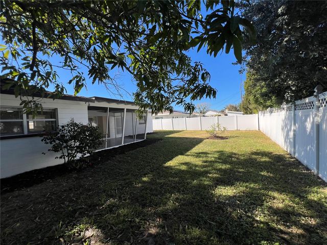 2502 TROPICAL SHORES DRIVE SE, St Petersburg, FL 33705