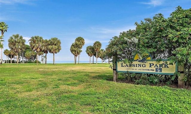 2502 TROPICAL SHORES DRIVE SE, St Petersburg, FL 33705