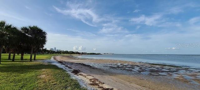 2502 TROPICAL SHORES DRIVE SE, St Petersburg, FL 33705