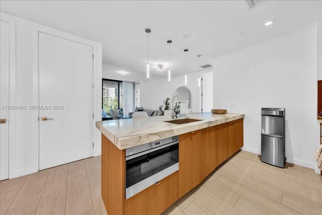 2831 S Bayshore Drive 501, Miami, FL 33133