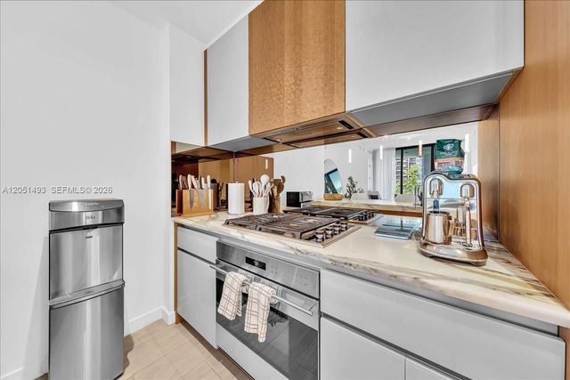 2831 S Bayshore Drive 501, Miami, FL 33133