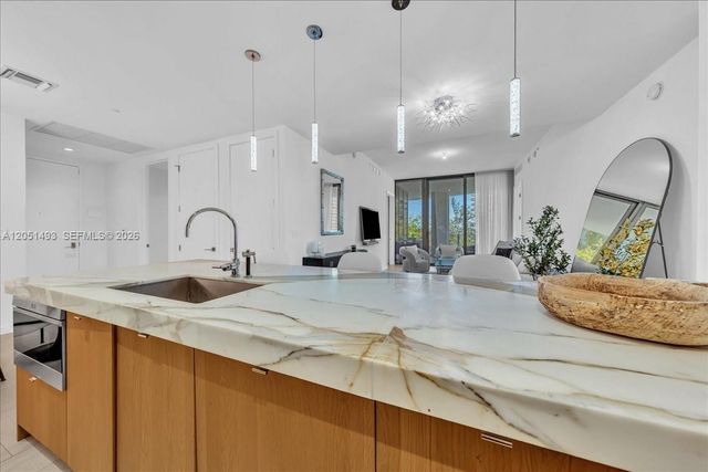 2831 S Bayshore Drive 501, Miami, FL 33133