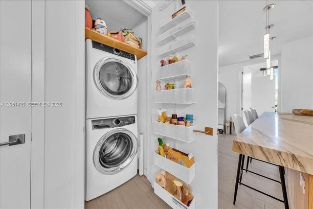 2831 S Bayshore Drive 501, Miami, FL 33133