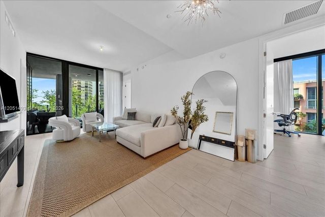 2831 S Bayshore Drive 501, Miami, FL 33133