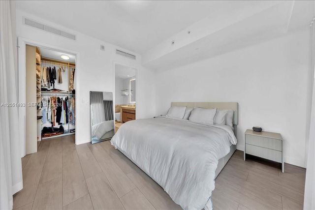 2831 S Bayshore Drive 501, Miami, FL 33133
