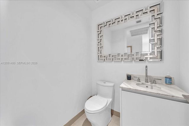 2831 S Bayshore Drive 501, Miami, FL 33133
