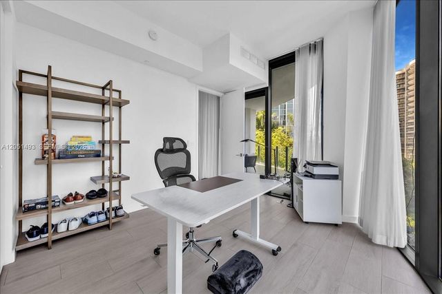 2831 S Bayshore Drive 501, Miami, FL 33133