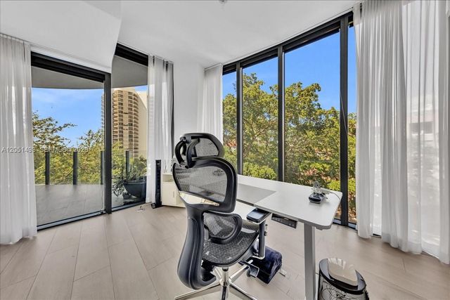 2831 S Bayshore Drive 501, Miami, FL 33133
