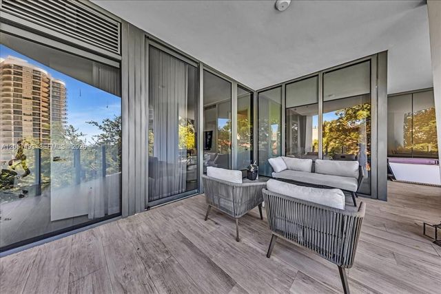 2831 S Bayshore Drive 501, Miami, FL 33133