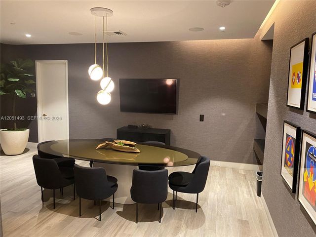 2831 S Bayshore Drive 501, Miami, FL 33133
