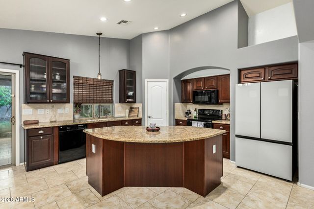 1247 E NANCY Avenue, San Tan Valley, AZ 85140