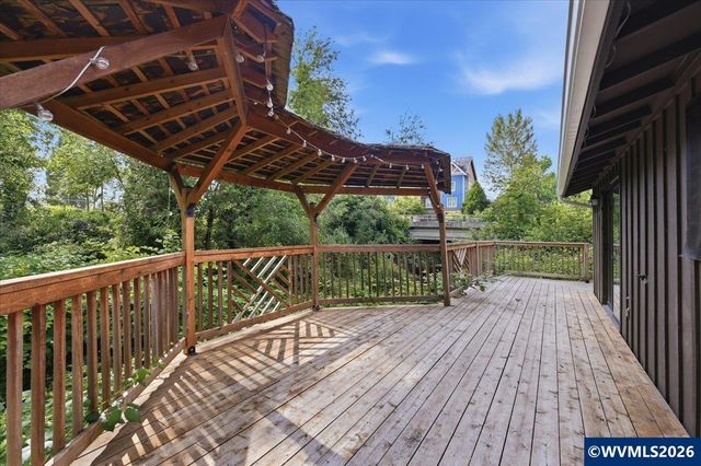 1530-1540 Salem Av SE, Albany, OR 97321