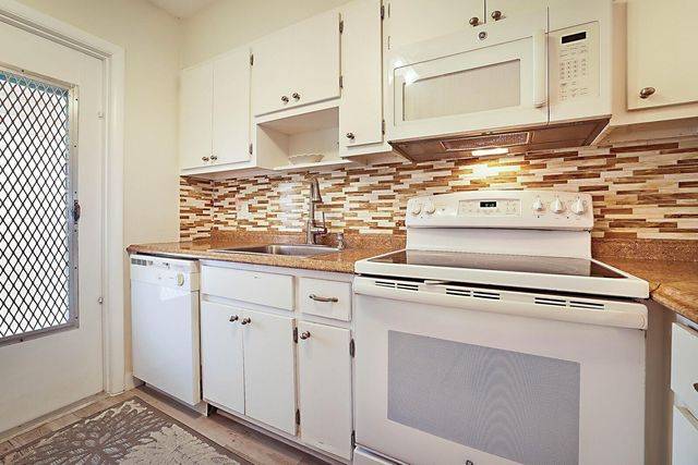 1951 NE 39th St 343, Lighthouse Point, FL 33064