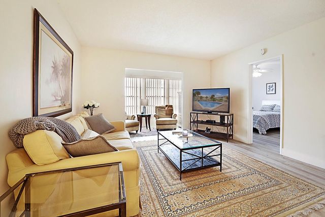 1951 NE 39th St 343, Lighthouse Point, FL 33064