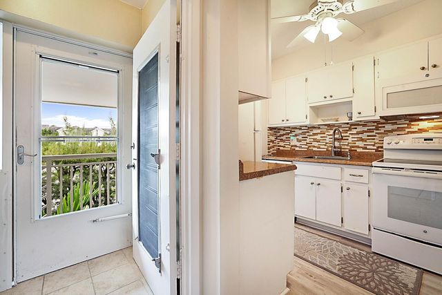 1951 NE 39th St 343, Lighthouse Point, FL 33064