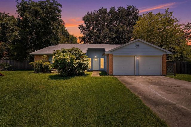 214 Glen Haven Court, League City, TX 77573