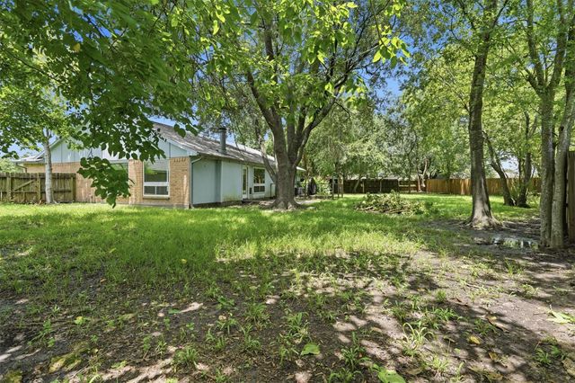 214 Glen Haven Court, League City, TX 77573