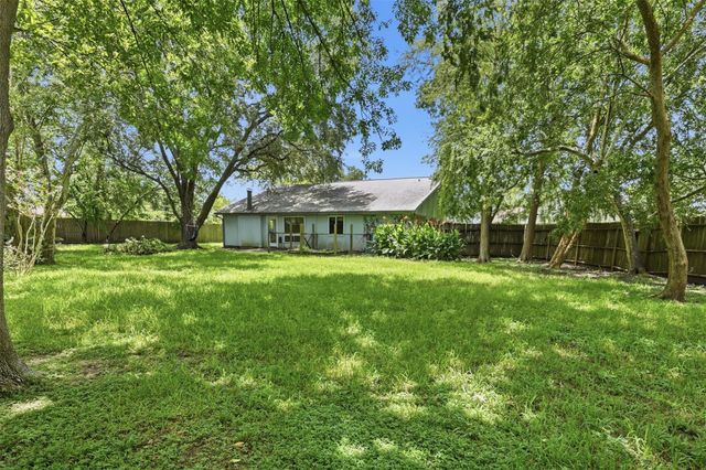 214 Glen Haven Court, League City, TX 77573