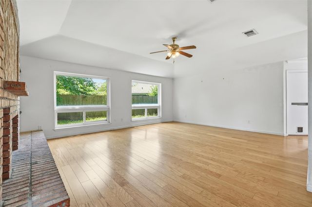 214 Glen Haven Court, League City, TX 77573