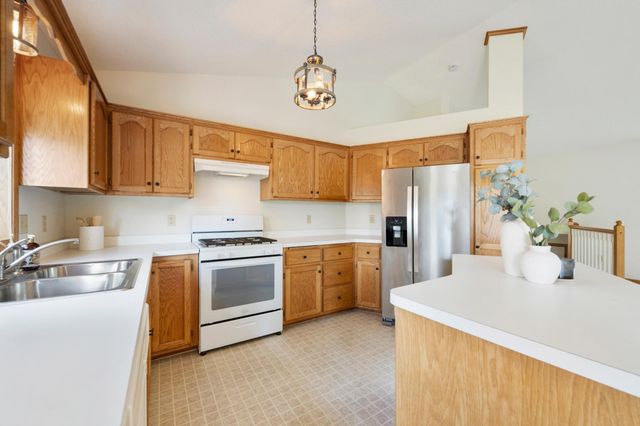 7606 Behm Lane, Lino Lakes, MN 55014