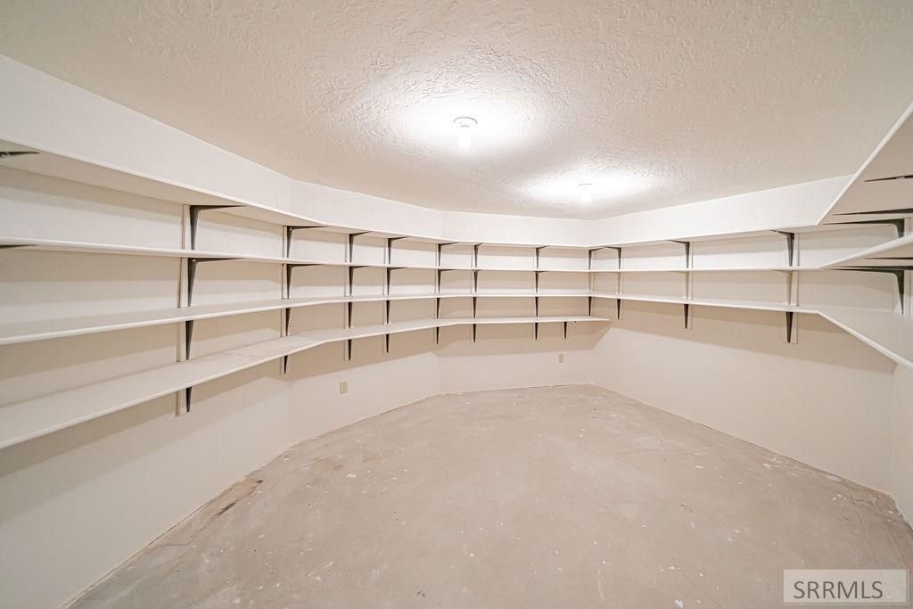 Image 49 of property listing at 946 S Bellin Road, Idaho Falls, ID 83402