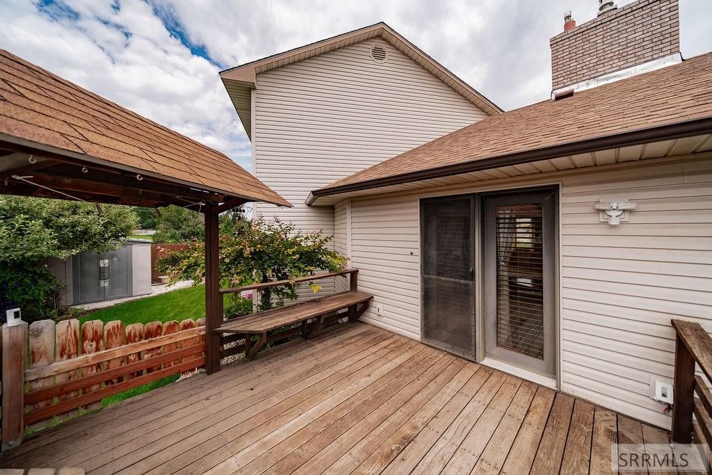 Image 51 of property listing at 946 S Bellin Road, Idaho Falls, ID 83402