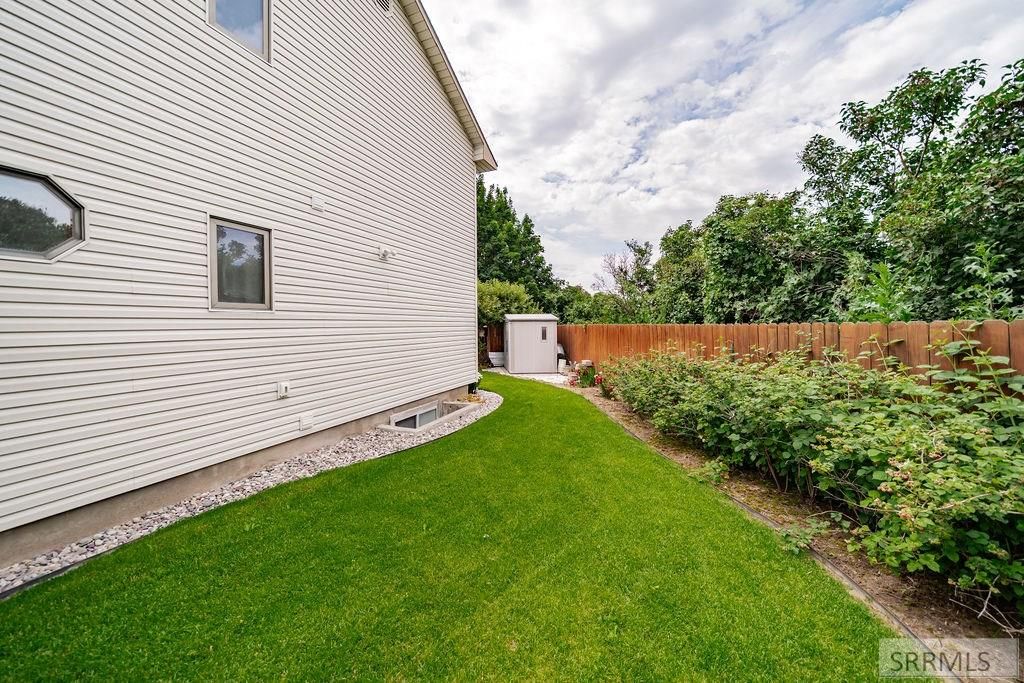 Image 54 of property listing at 946 S Bellin Road, Idaho Falls, ID 83402