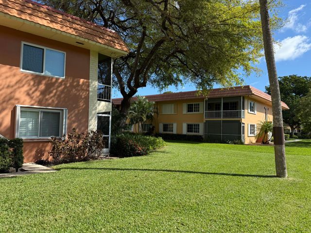 140 NE 19 Court E 112-E, Wilton Manors, FL 33305