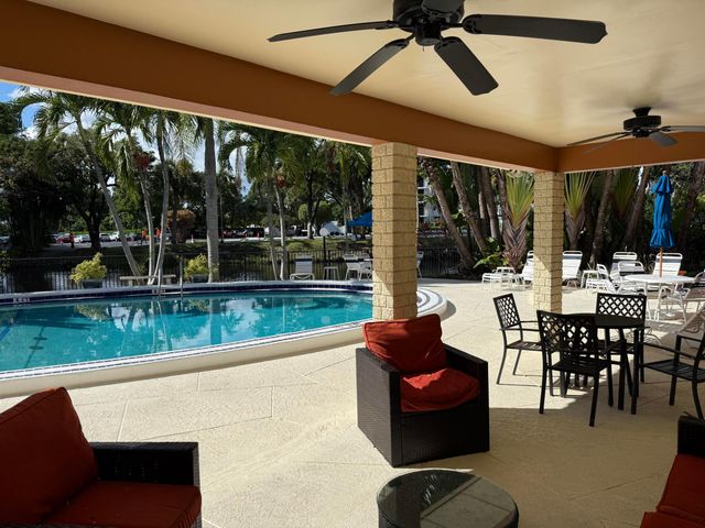 140 NE 19 Court E 112-E, Wilton Manors, FL 33305