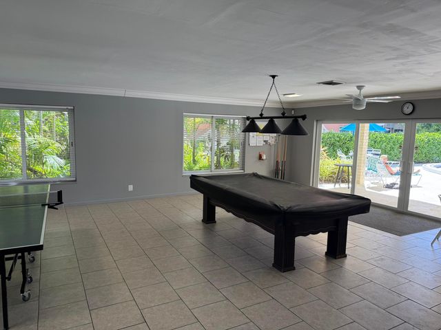 140 NE 19 Court E 112-E, Wilton Manors, FL 33305