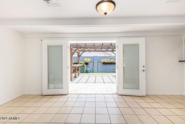 2441 E Edgemont Avenue, Phoenix, AZ 85008