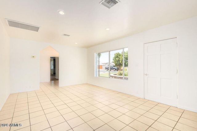 2441 E Edgemont Avenue, Phoenix, AZ 85008