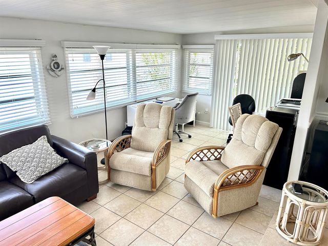 312 Hibiscus Drive, Deerfield Beach, FL 33442