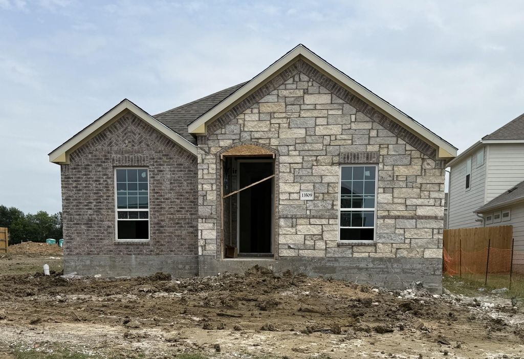 13509 Muny PKWY, Elgin, TX 78621