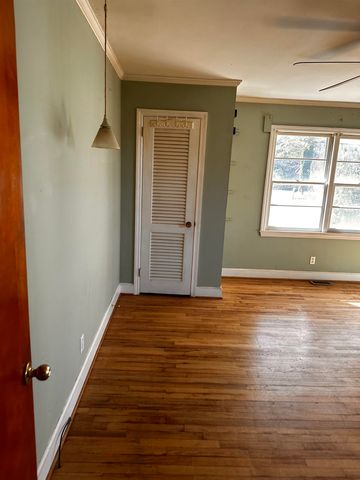 4337 Ellis Ave., Little River, SC 29566