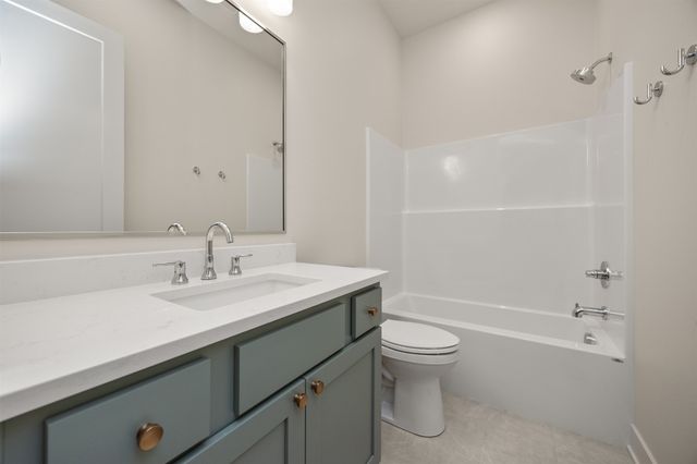 11265 Twilight Drive, West Des Moines, IA 50266