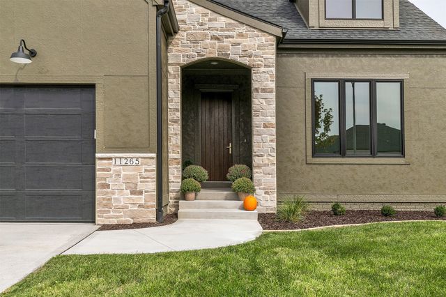 11265 Twilight Drive, West Des Moines, IA 50266