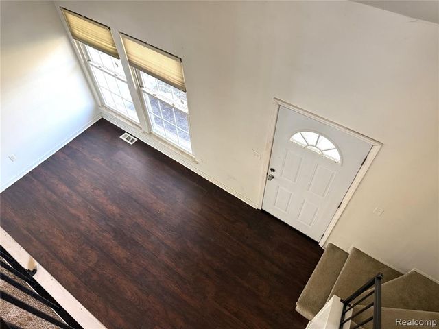 28404 Longmeadow Lane, Brownstown, MI 48183