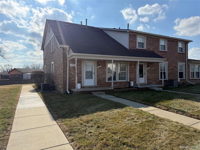 28404 Longmeadow Lane, Brownstown, MI 48183