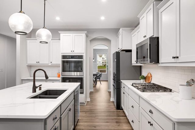 6655 Bracken Drive, Minnetrista, MN 55331